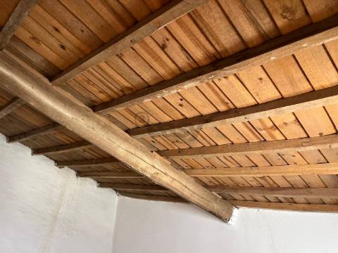 Moradia típica T2 com Quintal, São Mateus, Montemor-o-Novo