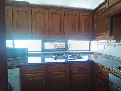 Apartamento T1 com Varanda ampla, Vila Nova de Santo André