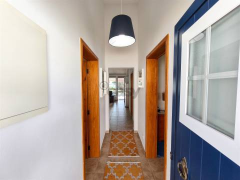 Moradia T3 Totalmente Equipada e Mobilada, com Piscina e Jardim, Ermidas Sado
