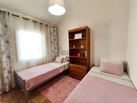 Moradia T3 Totalmente Equipada e Mobilada, com Piscina e Jardim, Ermidas Sado