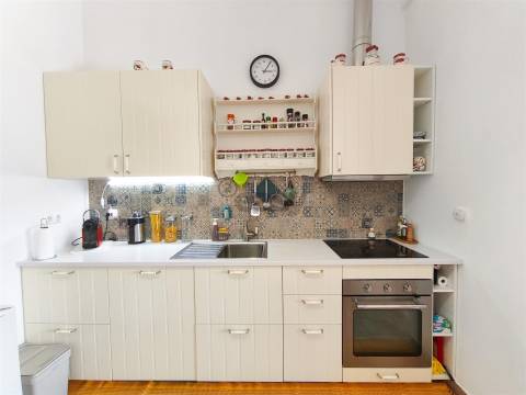 Moradia T3 Totalmente Equipada e Mobilada, com Piscina e Jardim, Ermidas Sado