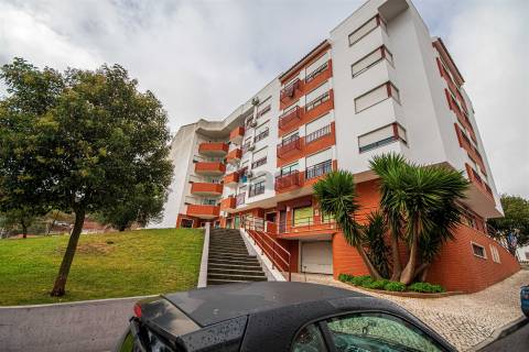 Apartamento T2 Venda em Mina de Água,Amadora