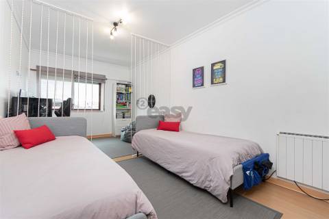 Apartamento T2 Venda em Mina de Água,Amadora