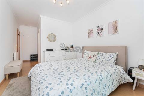 Apartamento T2 Venda em Mina de Água,Amadora