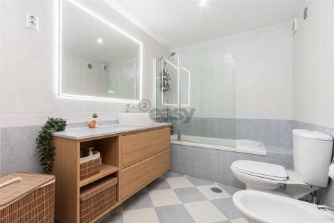 Apartamento T2 Venda em Mina de Água,Amadora