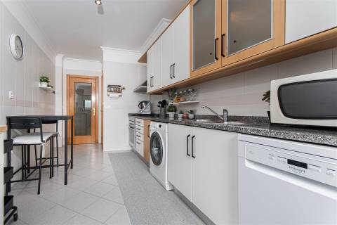 Apartamento T2 Venda em Mina de Água,Amadora