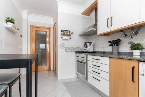 Apartamento T2 Venda em Mina de Água,Amadora