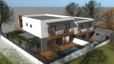 Moradia T4 com piscina em Odivelas