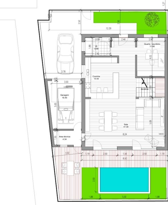 Moradia T4 com piscina em Odivelas