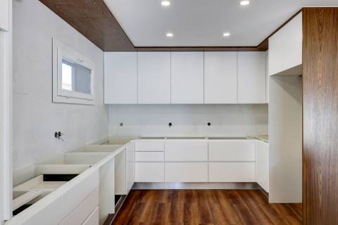 Moradia T4 com piscina em Odivelas