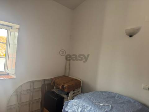 Moradia T2, usada,  Almeirim, Castro Verde