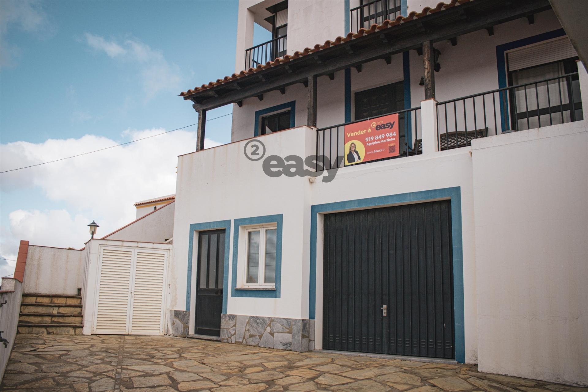 Moradia T4+1 com Garagem em Odemira