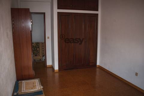 Moradia T4+1 com Garagem em Odemira