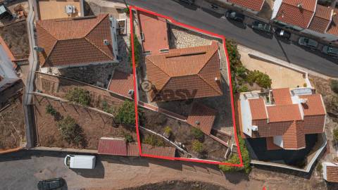 Moradia T4+1 com Garagem em Odemira