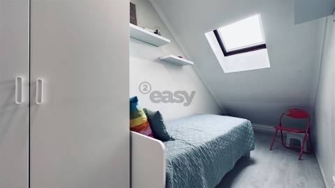 T1+1 Duplex, 2W/C´s, Remodelado com Varanda, Último Piso