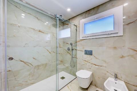 Moradia T4 com piscina em Odivelas