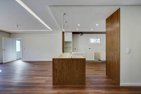 Moradia T4 com piscina em Odivelas