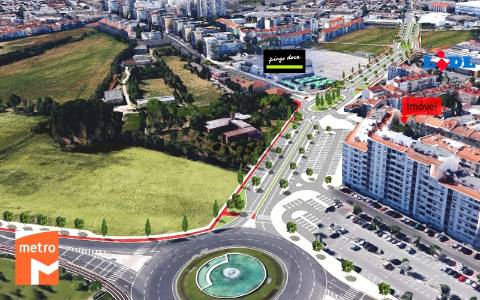 Apartamento t2 com terraço  junto ao metro da Amadora Este