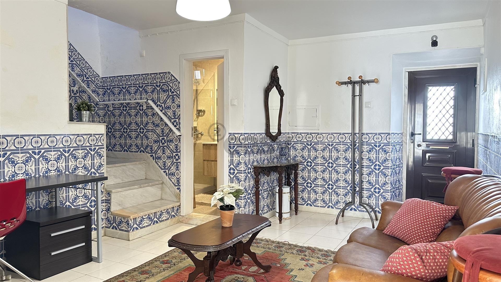 Moradia T2 com projeto de transformação em T3, centro histórico