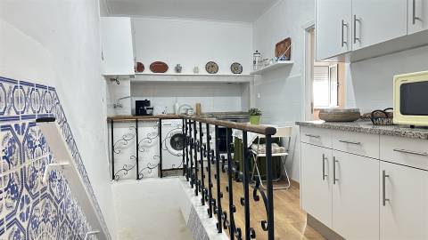 Moradia T2 com projeto de transformação em T3, centro histórico