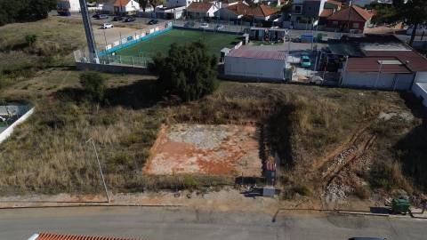 Lote de Terreno Urbano com 429m2  – Quinta da Serralheira, Setúbal