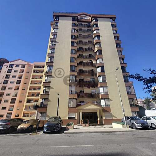 T2 remodelado nas Mercês