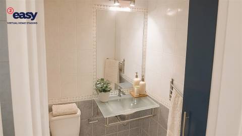 Apartamento T4 Duplex - Avenida de Fitares