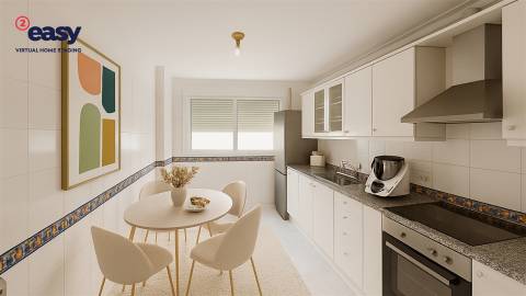 Apartamento T4 Duplex - Avenida de Fitares