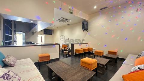 Espaço comercial, equipado, pronto a funcionar, Vila Viçosa