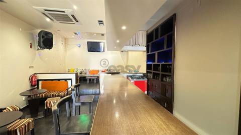 Espaço comercial, equipado, pronto a funcionar, Vila Viçosa