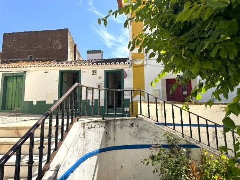 Espaço comercial, equipado, pronto a funcionar, Vila Viçosa