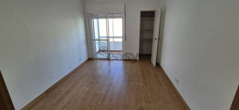 T1 remodelado no Monte Abraão