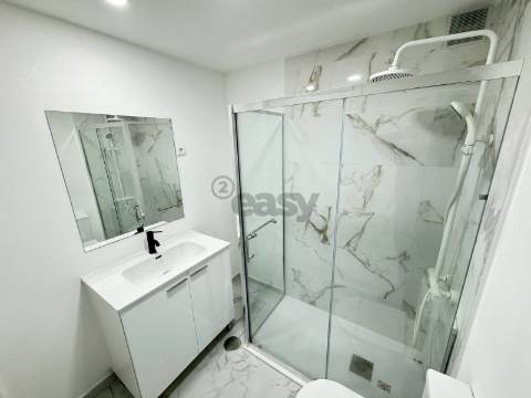 T3 Remodelado Amadora - Oferta da Escritura!