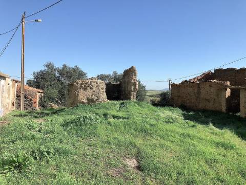 Moradia com 9 divisões para remodelar, Alcaria do Coelho, São Marcos da Ataboeira