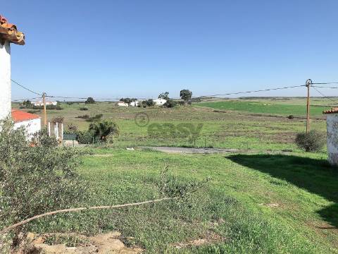 Moradia com 9 divisões para remodelar, Alcaria do Coelho, São Marcos da Ataboeira