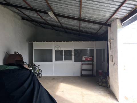 Moradia com 9 divisões para remodelar, Alcaria do Coelho, São Marcos da Ataboeira