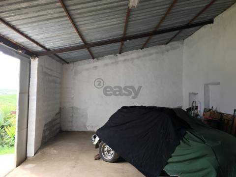 Moradia com 9 divisões para remodelar, Alcaria do Coelho, São Marcos da Ataboeira