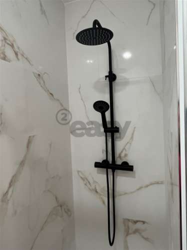 T4 Totalmente Remodelado na Zona Nobre da Damaia