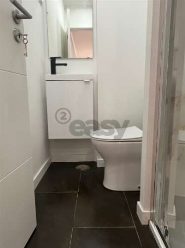 T4 Totalmente Remodelado na Zona Nobre da Damaia