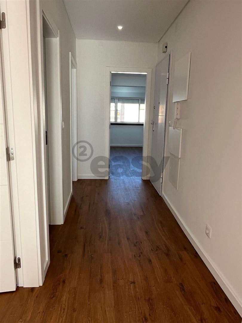 T3 Totalmente Remodelado Oferta da Escritura