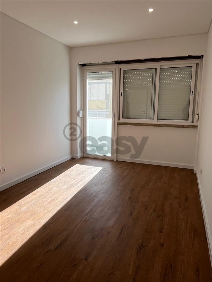 T3 Totalmente Remodelado Oferta da Escritura