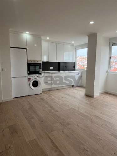 T3 Totalmente Remodelado Oferta da Escritura