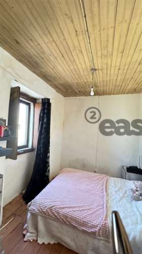 Moradia T4+1 com 9 Divisões em Alvisquer, Belver, Gavião – Habitável e com Potencial