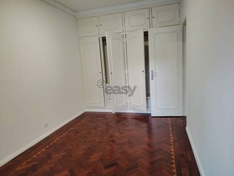 T4 remodelado em Benfica