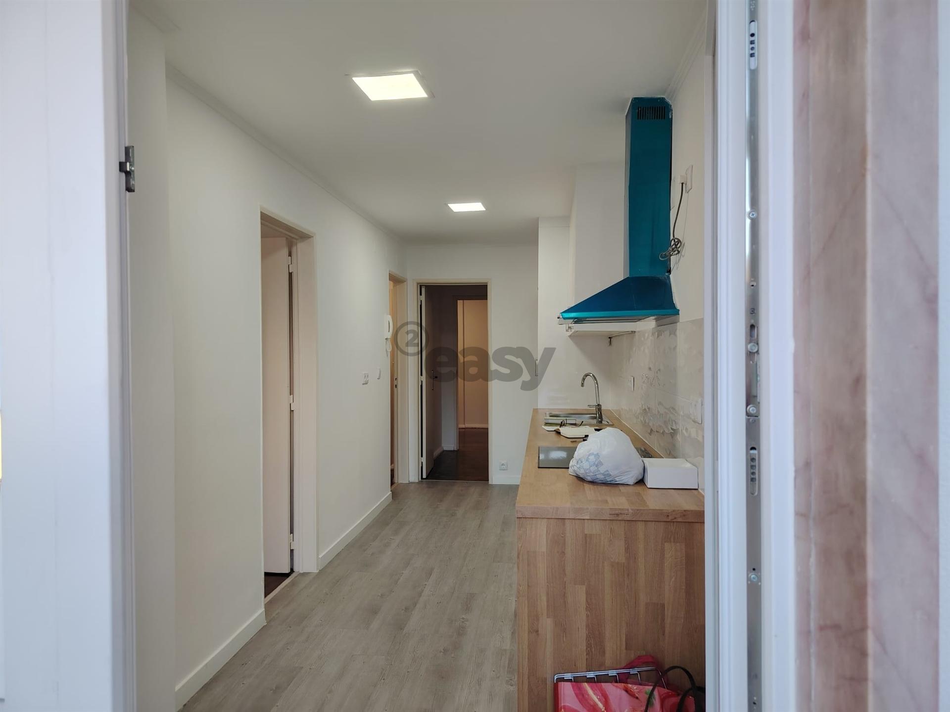 T4 remodelado em Benfica