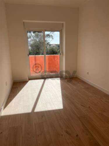 T3 Damaia de Cima Oferta da Escritura