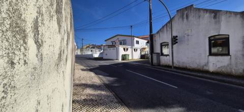 Lote de terreno 326m² na Vermelha, Cadaval