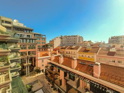 Apartamento Exclusivo T3 + 2 no Prestigiado Pátio Bagatela – Amoreiras, Lisboa
