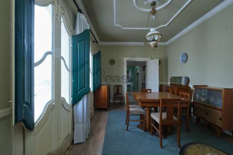 Casa Senhorial  com Miradouro, Terraço, Logradouro e Jardim, 958m2