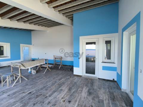 Moradia T2 com Garagem Dupla e Espaço Exterior em Ermidas-Sado